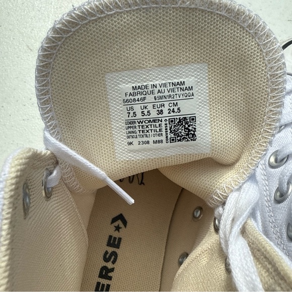 Converse White High-Top Platform Sneakers, size 7.5 - Picture 5 of 6